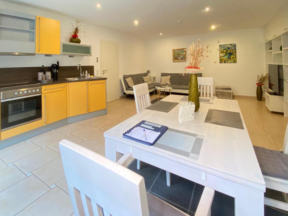 2 Zimmer Apartment, 70 Qm, Max 4 Pers, Private Terasse, 2 Parkplaetze, Internet 250 Mbit Gärtringen Dış mekan fotoğraf