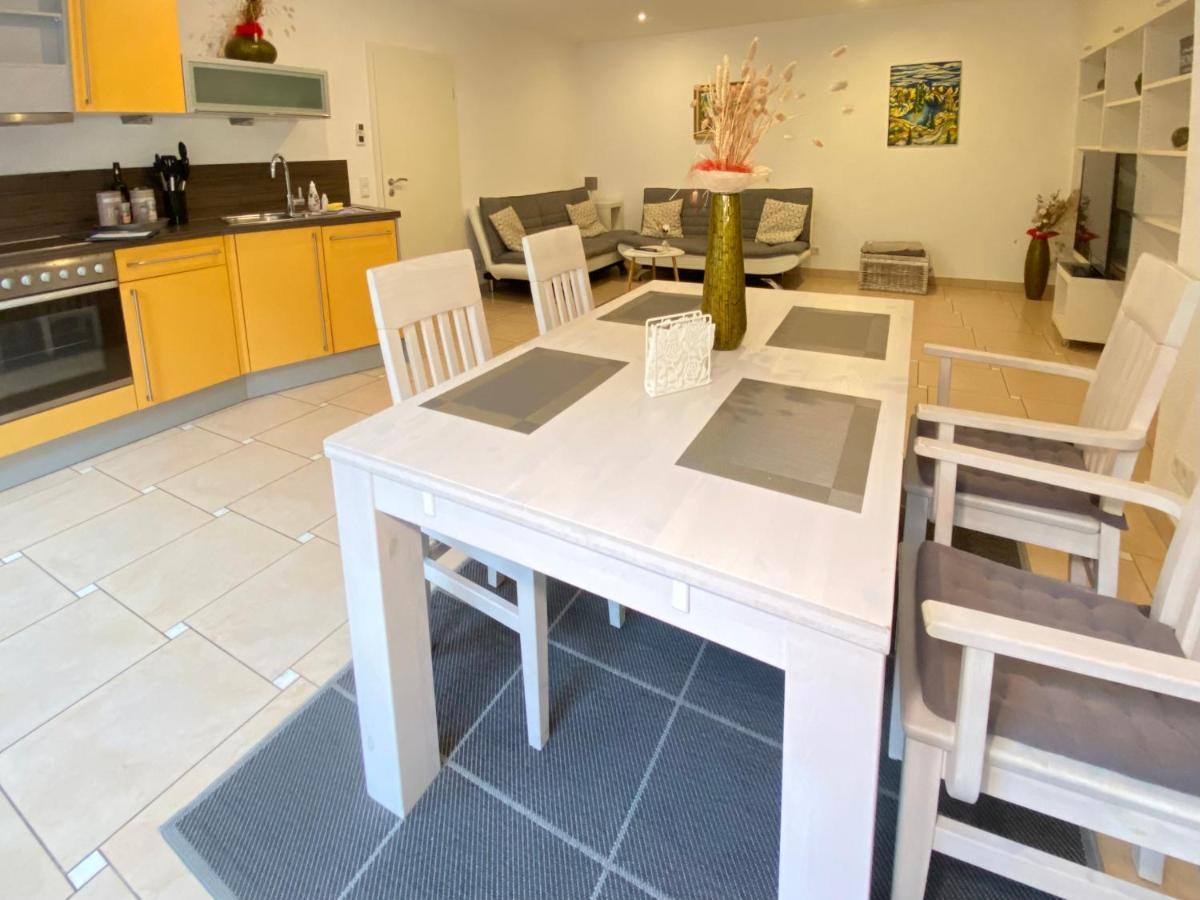 2 Zimmer Apartment, 70 Qm, Max 4 Pers, Private Terasse, 2 Parkplaetze, Internet 250 Mbit Gärtringen Dış mekan fotoğraf