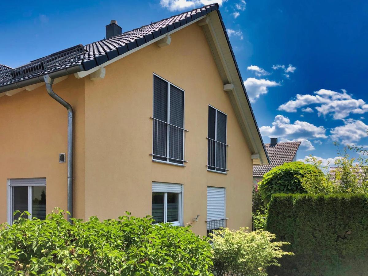 2 Zimmer Apartment, 70 Qm, Max 4 Pers, Private Terasse, 2 Parkplaetze, Internet 250 Mbit Gärtringen Dış mekan fotoğraf