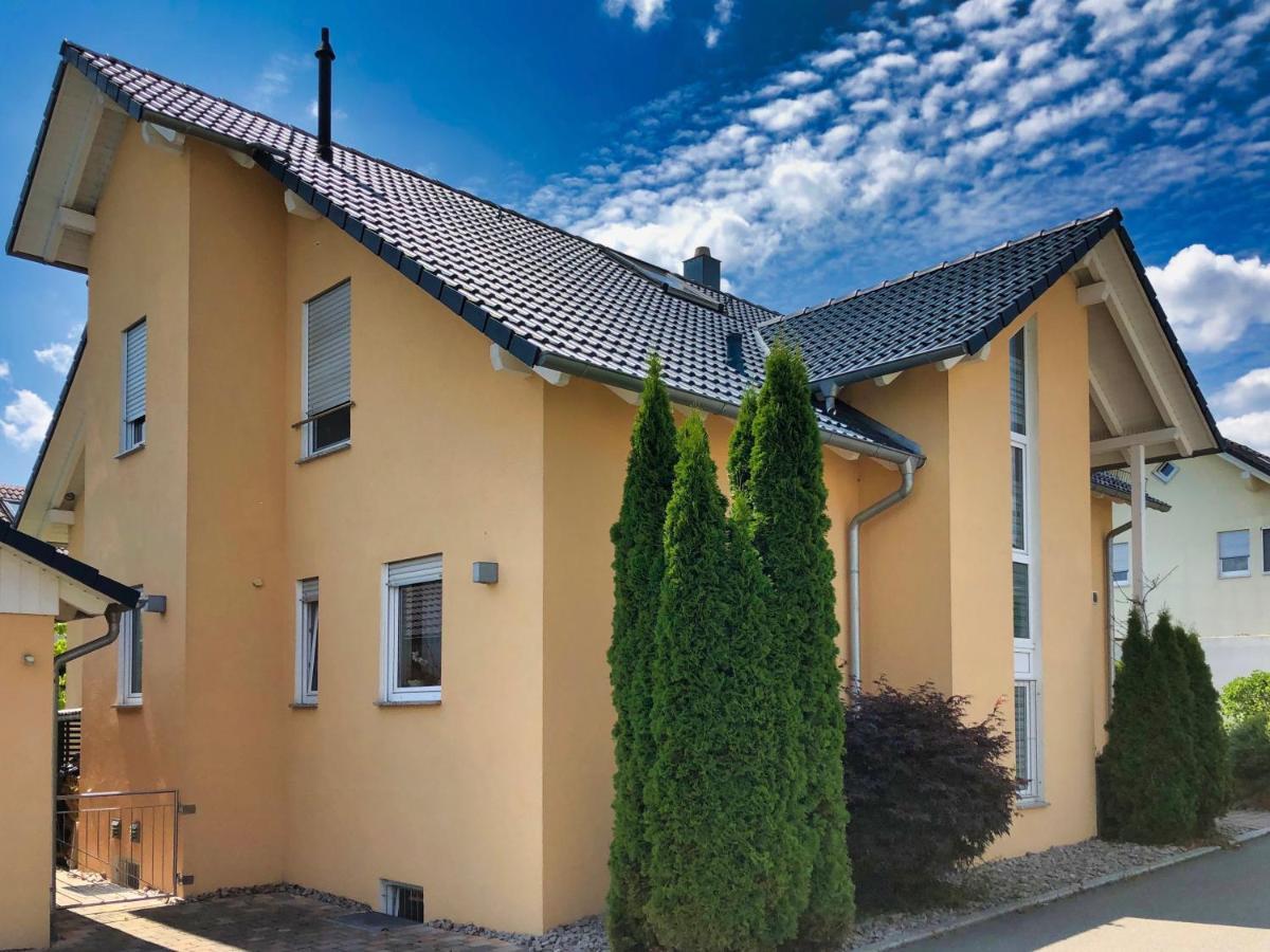 2 Zimmer Apartment, 70 Qm, Max 4 Pers, Private Terasse, 2 Parkplaetze, Internet 250 Mbit Gärtringen Dış mekan fotoğraf